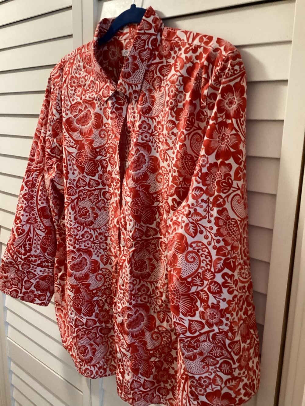 Chico’s Red & White Floral Button-Up Shirt